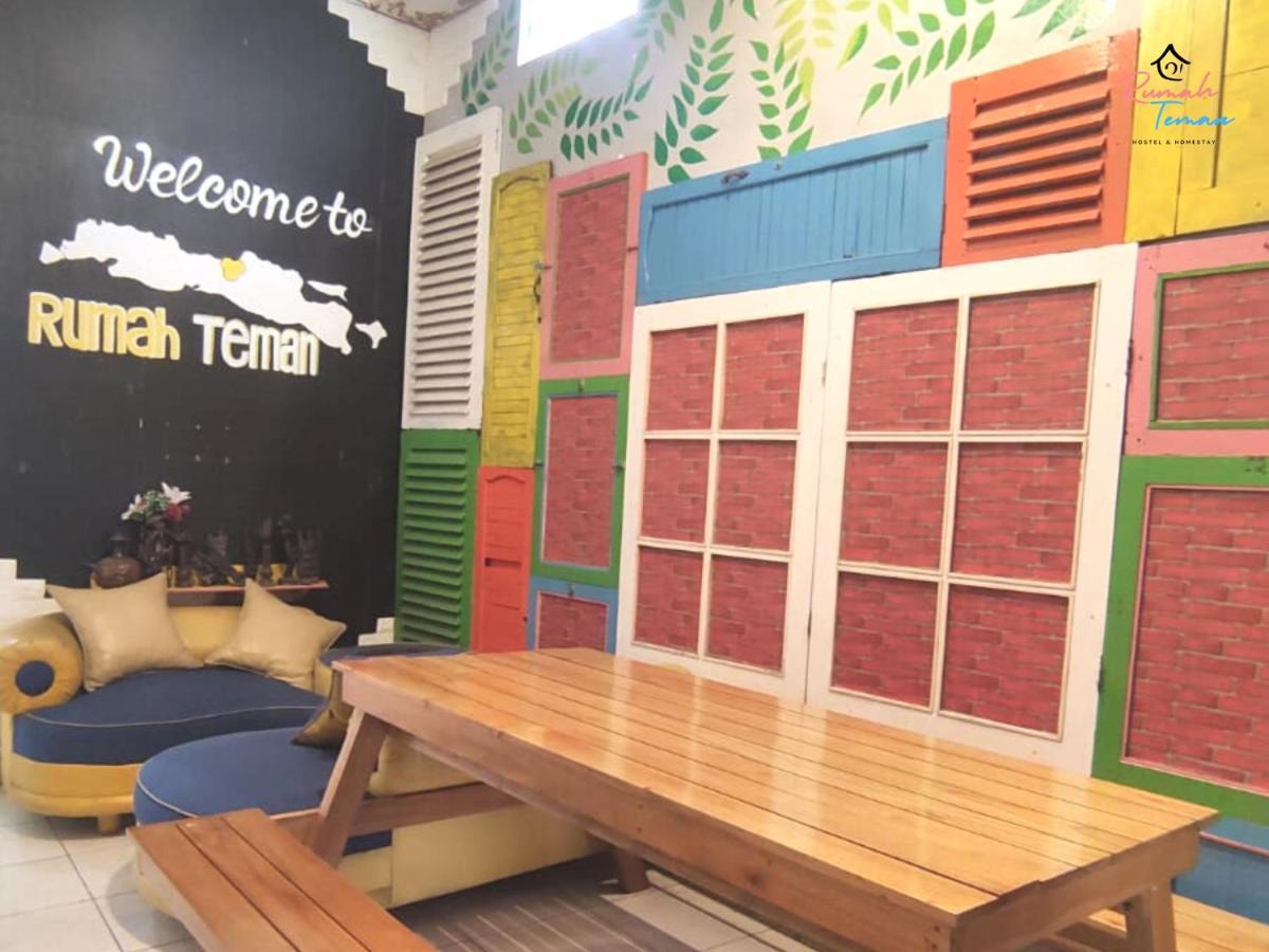Rumah Teman Hostel Семаранг Екстериор снимка