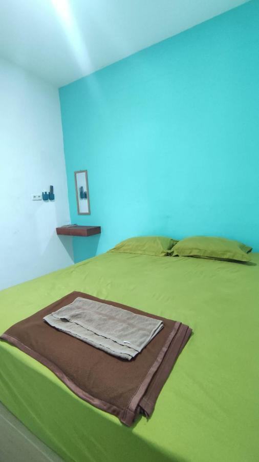 Rumah Teman Hostel Семаранг Екстериор снимка